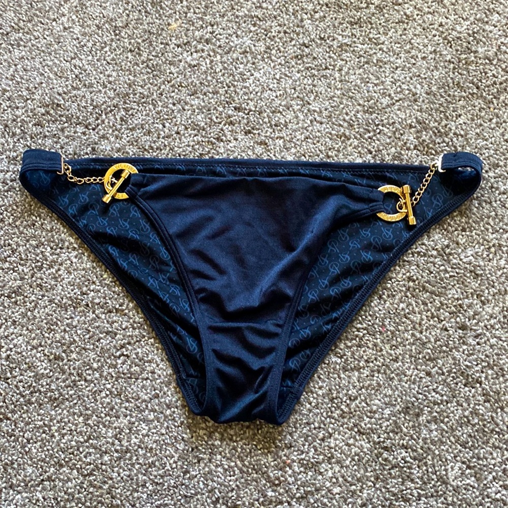 Victoria’s Secret Little black bikini bottoms S chain